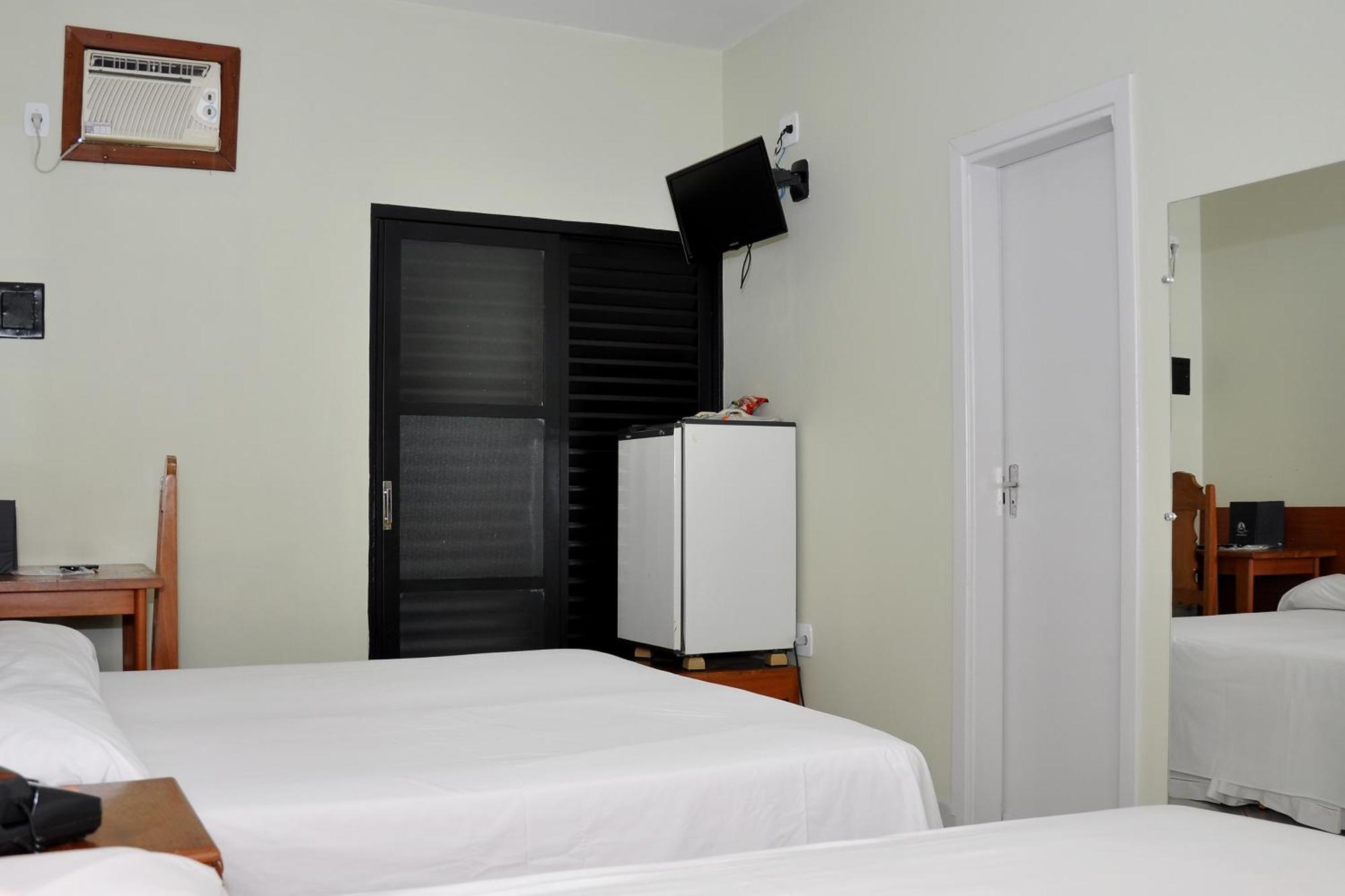 Hotel Carolina Plaza Uberaba Habitación foto