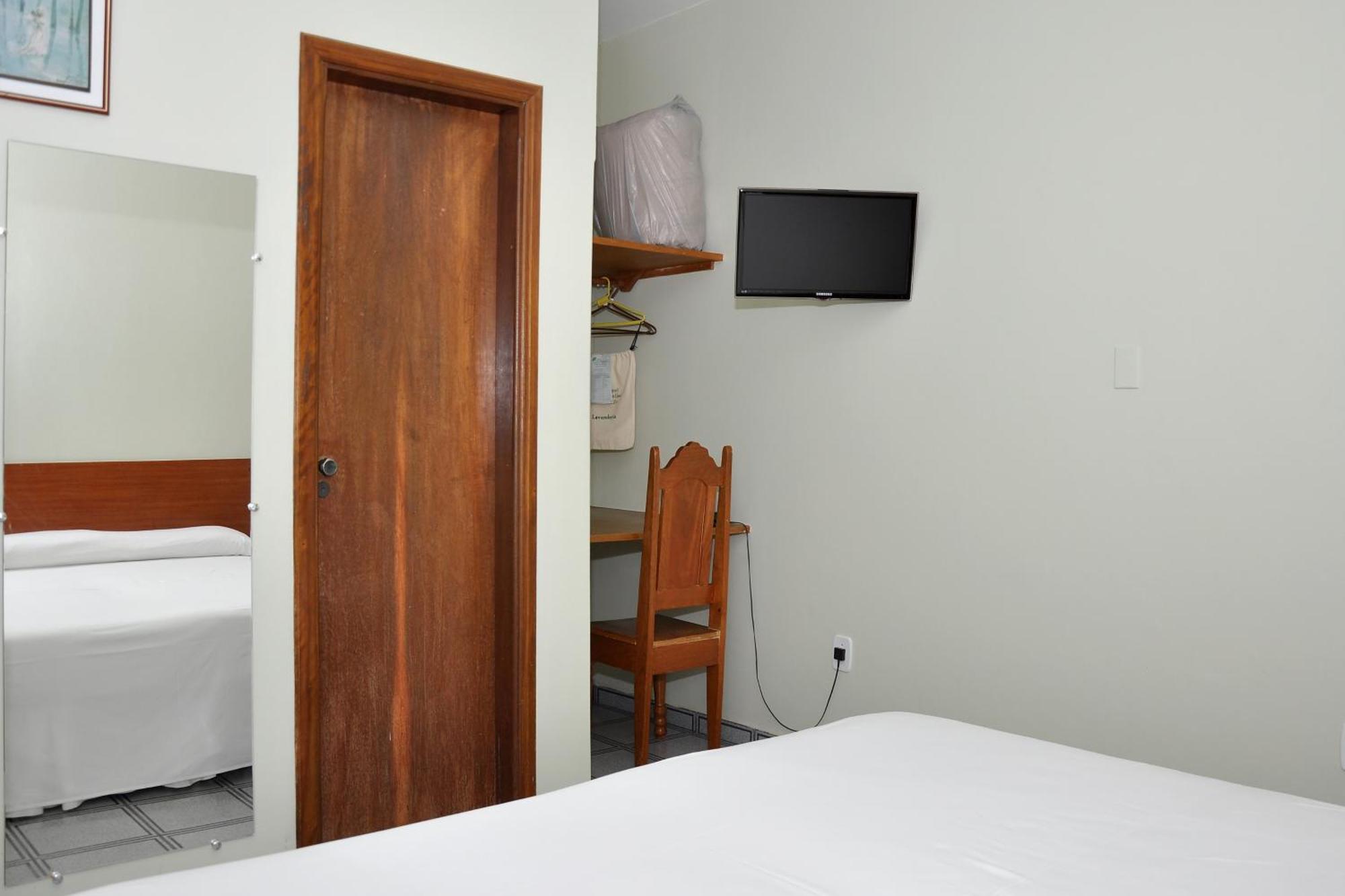 Hotel Carolina Plaza Uberaba Habitación foto