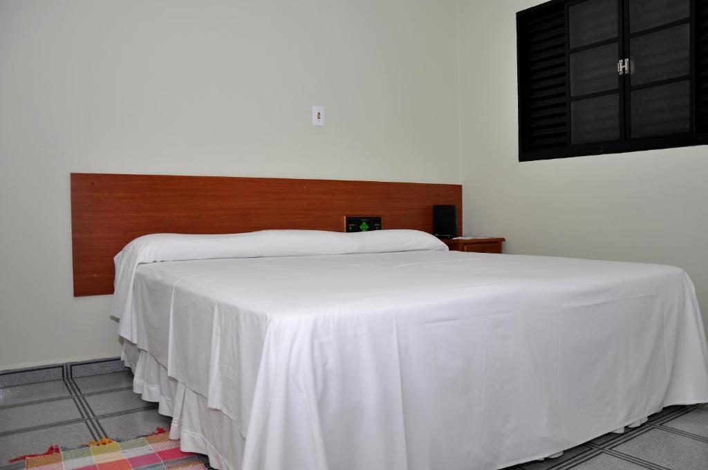 Hotel Carolina Plaza Uberaba Exterior foto