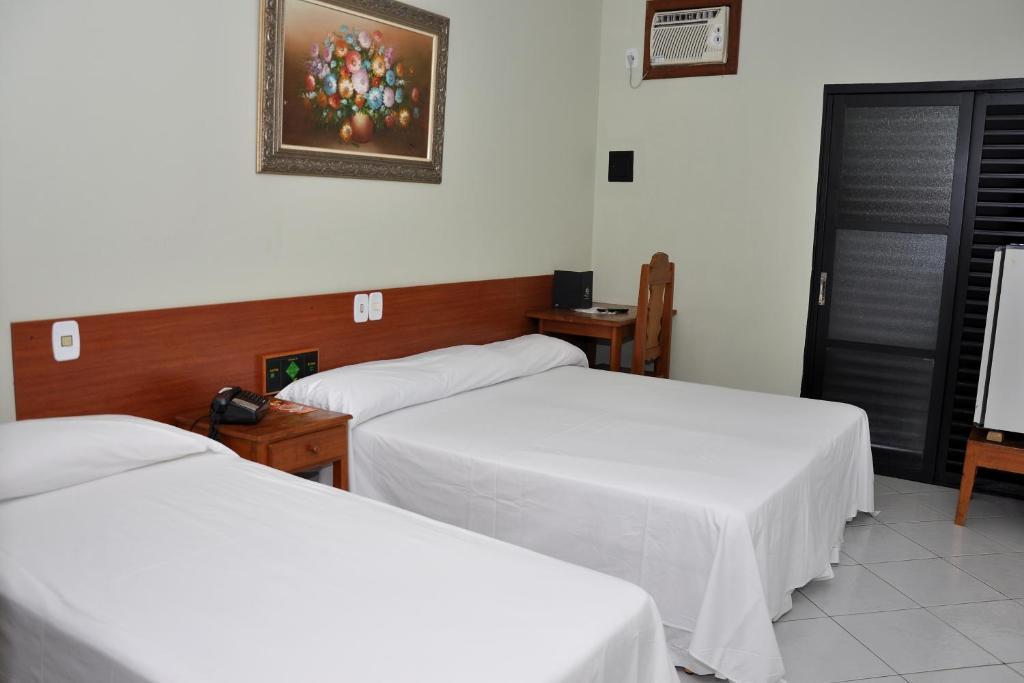 Hotel Carolina Plaza Uberaba Habitación foto